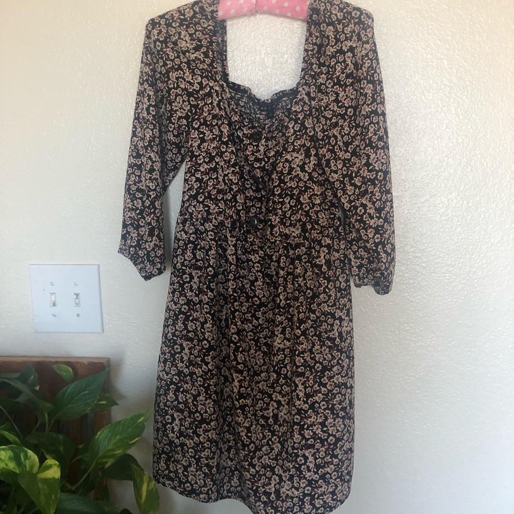 Floral black dress with 3/4 sleeve Size large